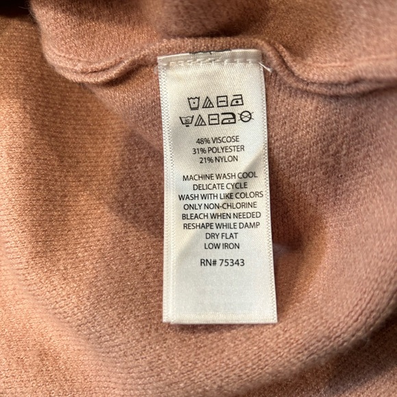 Tahari Creamy Pink Mock Turtleneck Long Sleeve Size Large - Picture 7 of 7